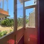 Dan's Place أوريكوم